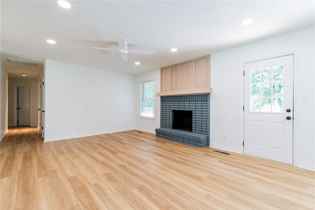 2926 Loxley Avenue, Fayetteville, AR 72703