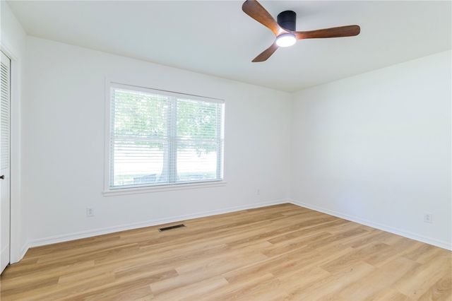 2926 Loxley Avenue, Fayetteville, AR 72703
