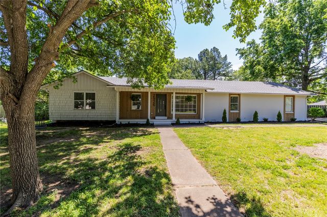 2926 Loxley Avenue, Fayetteville, AR 72703