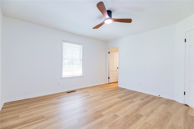 2926 Loxley Avenue, Fayetteville, AR 72703