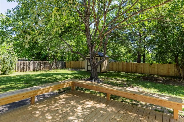 2926 Loxley Avenue, Fayetteville, AR 72703