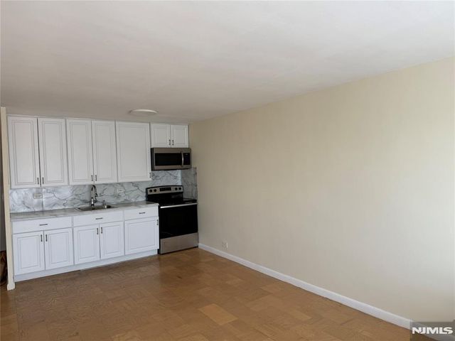 265 Main Street 702, Ridgefield Park, NJ 07660