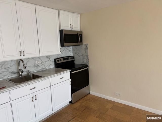 265 Main Street 702, Ridgefield Park, NJ 07660