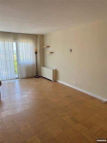 265 Main Street 702, Ridgefield Park, NJ 07660