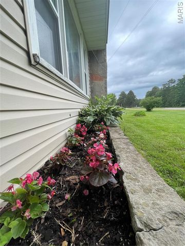 623 County Road 6590, Salem, MO 65560