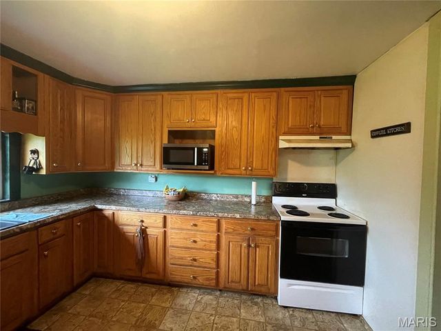 623 County Road 6590, Salem, MO 65560