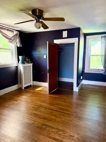 41 Highland St, Auburn, MA 01501
