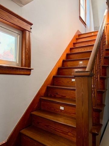 41 Highland St, Auburn, MA 01501