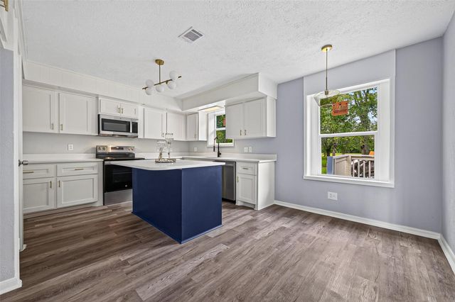 4004 Gatewood Road, Crosby, TX 77532