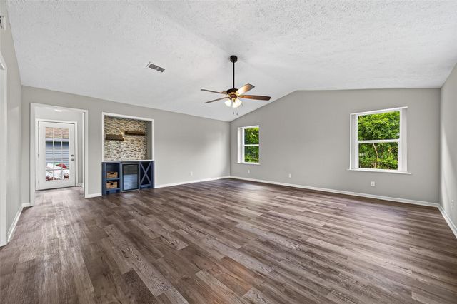 4004 Gatewood Road, Crosby, TX 77532