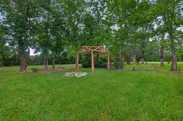 4004 Gatewood Road, Crosby, TX 77532