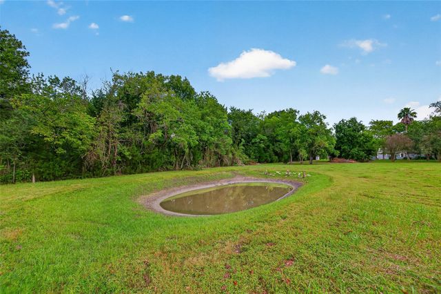 4004 Gatewood Road, Crosby, TX 77532