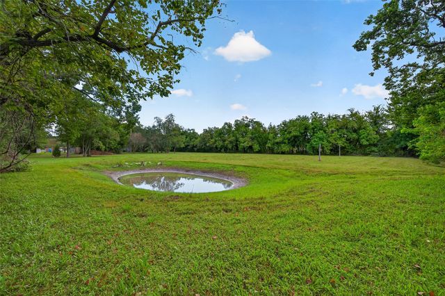 4004 Gatewood Road, Crosby, TX 77532