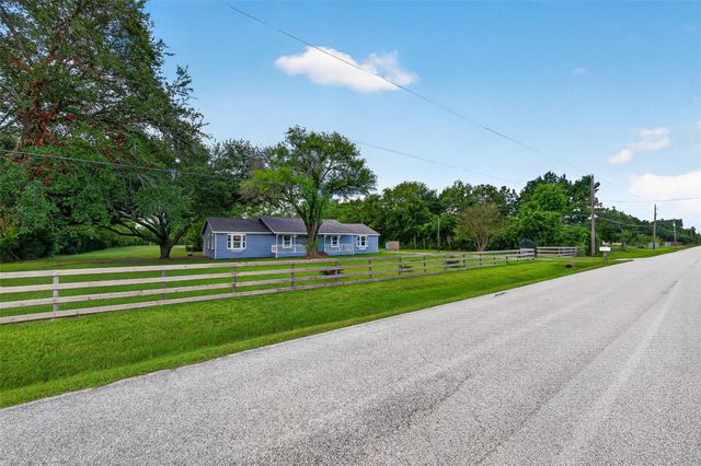 4004 Gatewood Road, Crosby, TX 77532