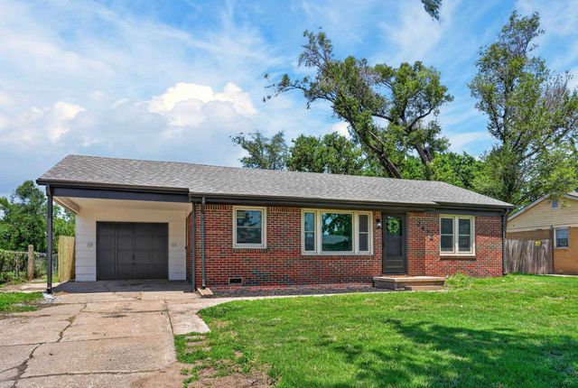 2422 W Greenfield St, Wichita, KS 67217