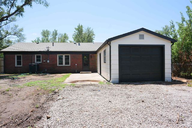 2422 W Greenfield St, Wichita, KS 67217
