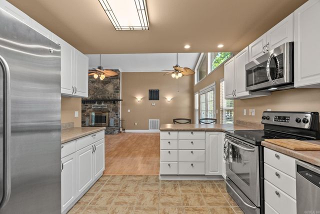 225 Sky King Drive, Fairfield Bay, AR 72088