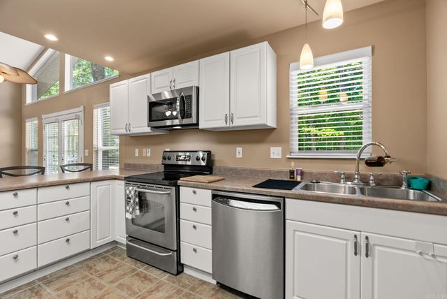 225 Sky King Drive, Fairfield Bay, AR 72088