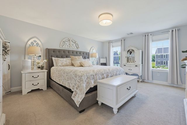 21 Windward Way, Swansea, MA 02777