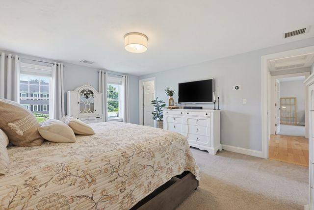 21 Windward Way, Swansea, MA 02777