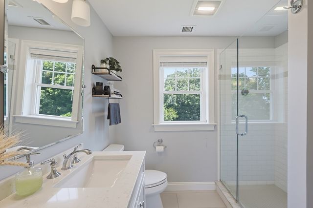 21 Windward Way, Swansea, MA 02777