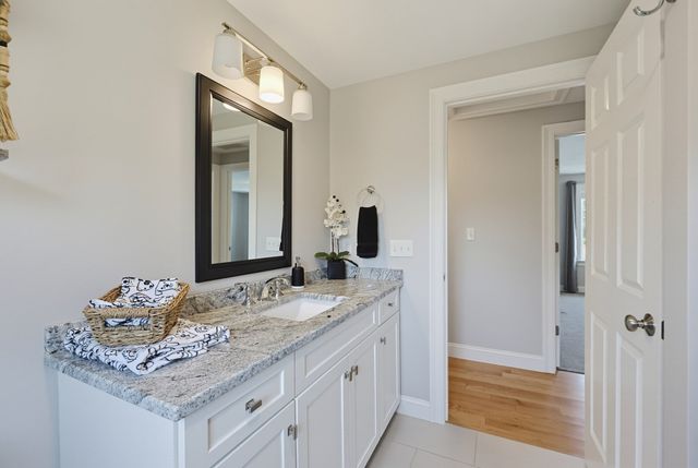 21 Windward Way, Swansea, MA 02777