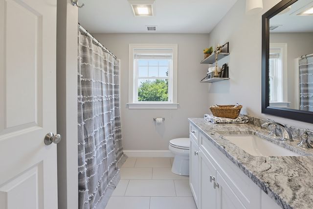 21 Windward Way, Swansea, MA 02777