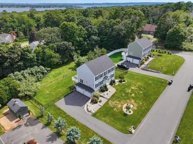 21 Windward Way, Swansea, MA 02777