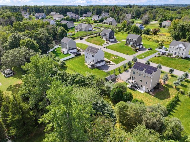 21 Windward Way, Swansea, MA 02777