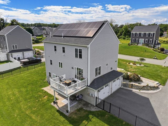 21 Windward Way, Swansea, MA 02777