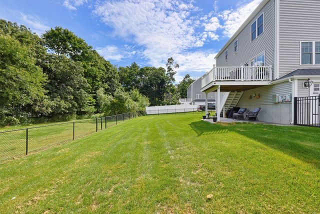 21 Windward Way, Swansea, MA 02777
