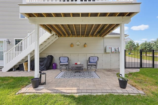 21 Windward Way, Swansea, MA 02777