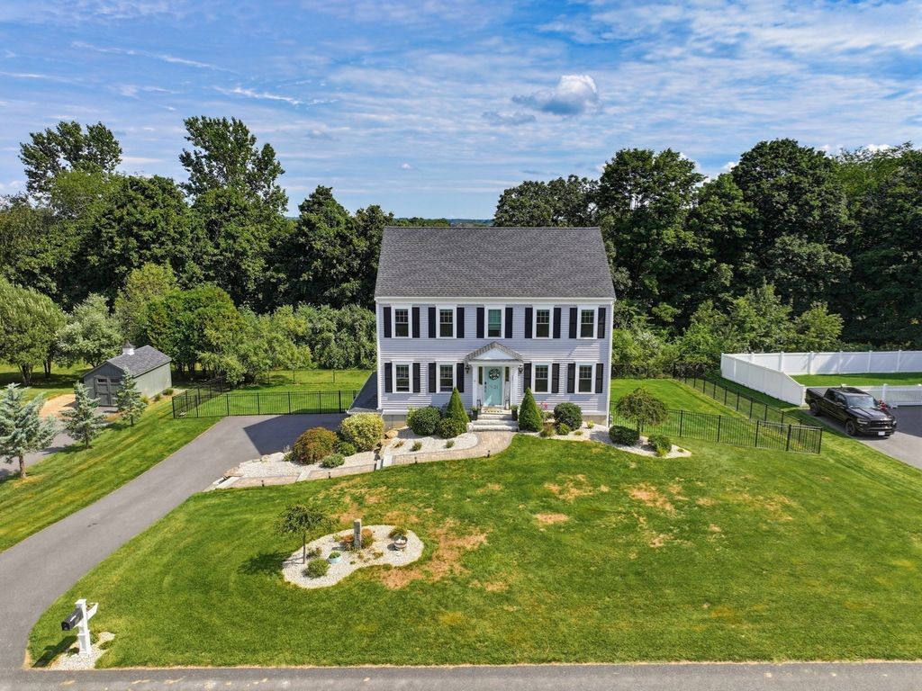 21 Windward Way, Swansea, MA 02777