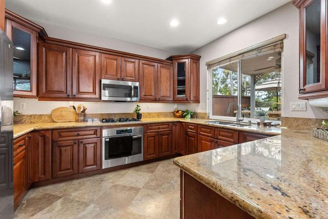 1546 Black Walnut Drive, San Marcos, CA 92078