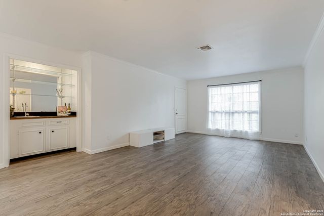 7926 Broadway Apt 101, San Antonio, TX 78209