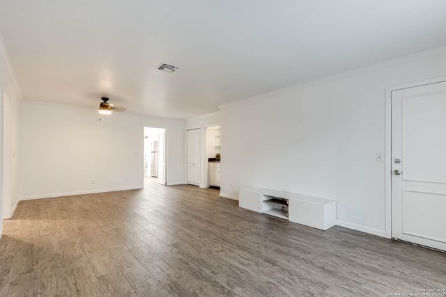 7926 Broadway Apt 101, San Antonio, TX 78209