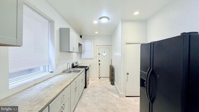 2239 W SOMERSET ST, Philadelphia, PA 19132
