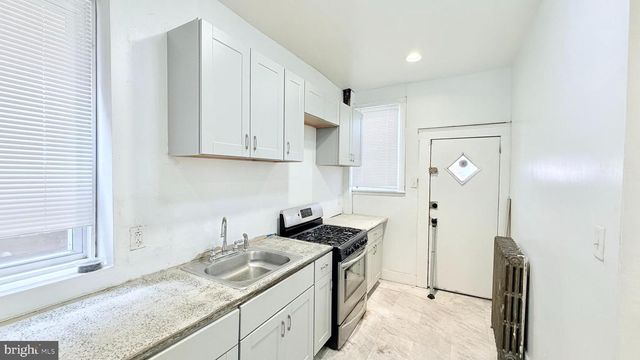 2239 W SOMERSET ST, Philadelphia, PA 19132