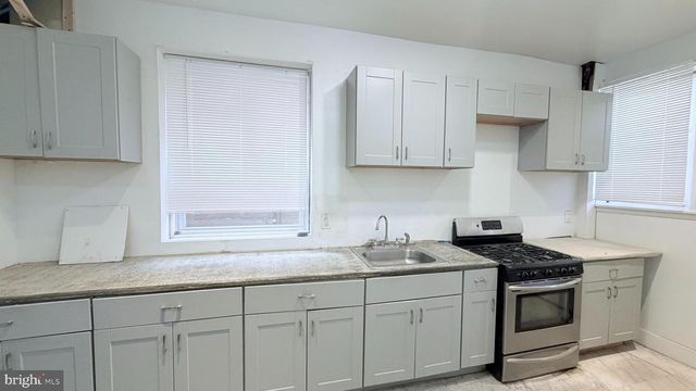 2239 W SOMERSET ST, Philadelphia, PA 19132
