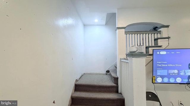 2239 W SOMERSET ST, Philadelphia, PA 19132
