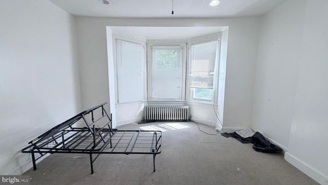 2239 W SOMERSET ST, Philadelphia, PA 19132