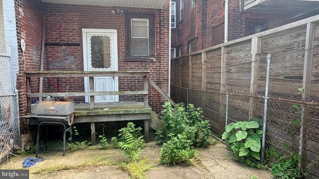 2239 W SOMERSET ST, Philadelphia, PA 19132