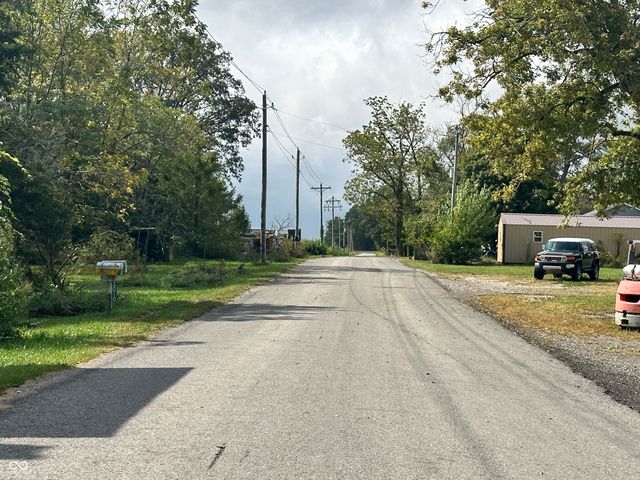 2996 N US 421, Whitestown, IN 46075