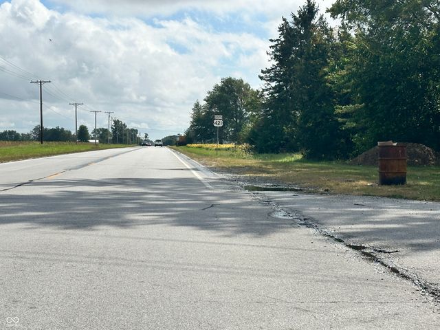 2996 N US 421, Whitestown, IN 46075