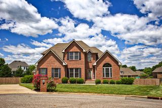 1146 Iron Wood Ct, Clarksville, TN 37043