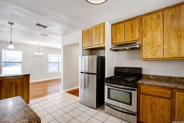 434 SCHMELTZER LN, San Antonio, TX 78213