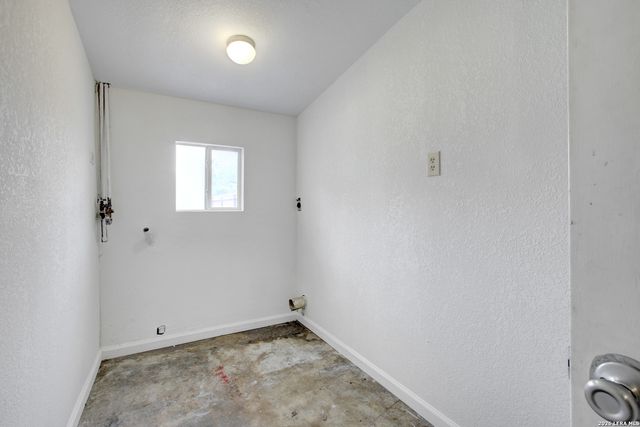 434 SCHMELTZER LN, San Antonio, TX 78213