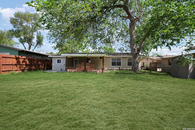 434 SCHMELTZER LN, San Antonio, TX 78213