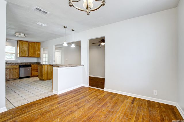 434 SCHMELTZER LN, San Antonio, TX 78213