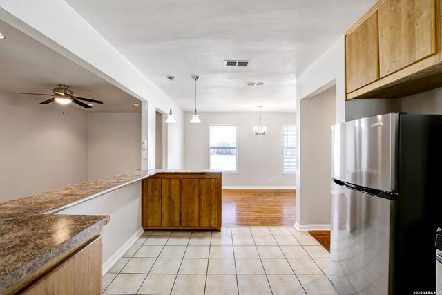 434 SCHMELTZER LN, San Antonio, TX 78213